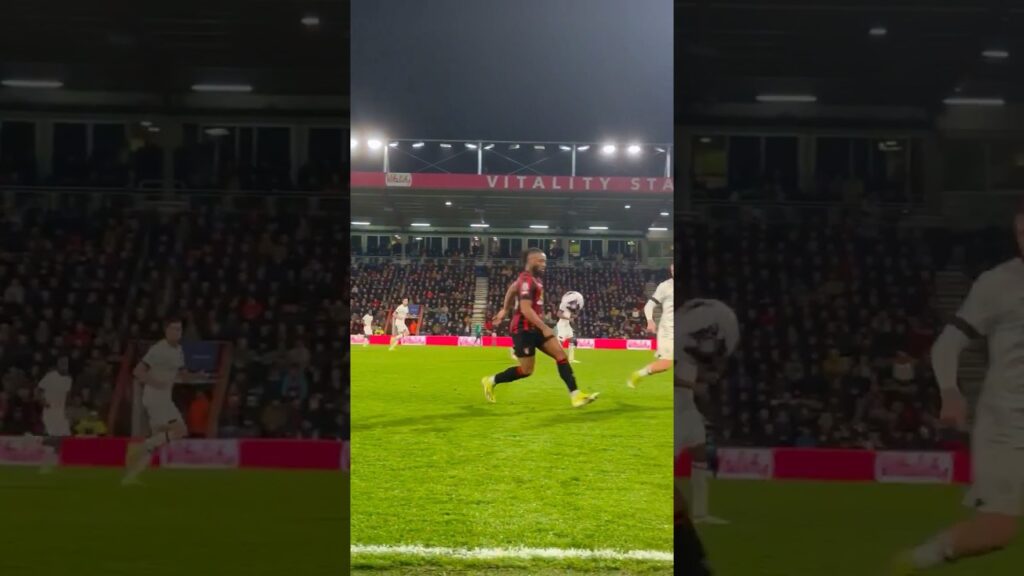 This touch from Semenyo 😍 #shorts #skills #premierleague