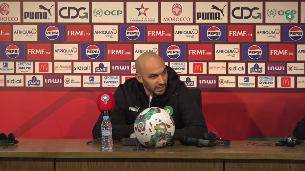 الندوة الصحافية للناخب الوطني السيد وليد الركراكي قبل لقاء المغرب -أنغولا