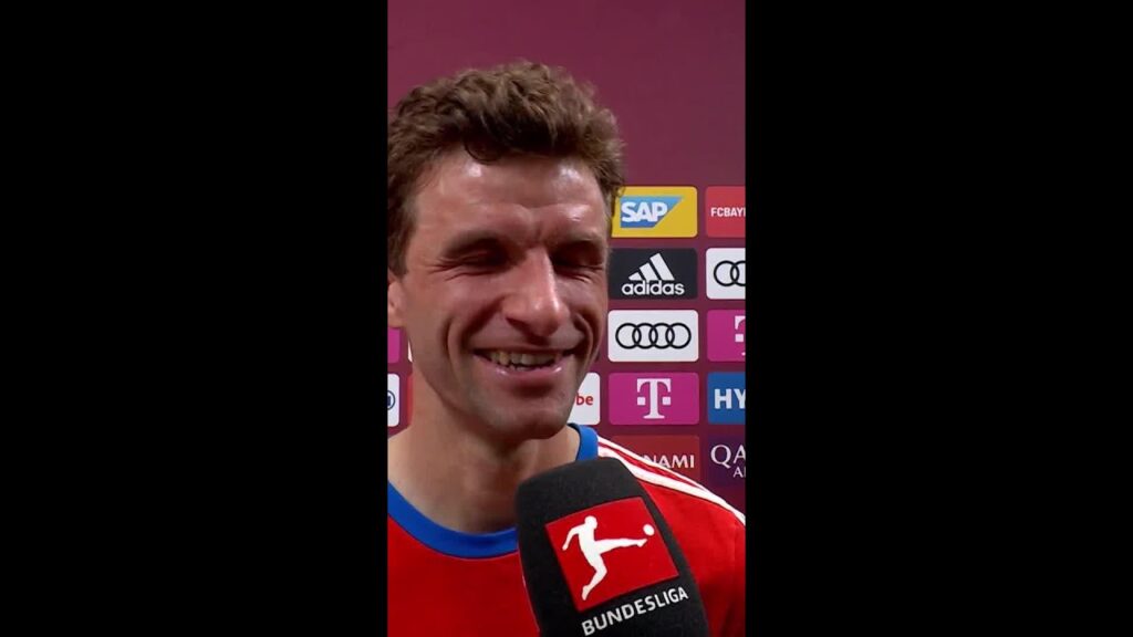 Eigentlich sollte nur Müller interviewed werden, Deniz Aytekin kam aber dazwischen. 😄 #shorts Eigentlich sollte nur Müller interviewed werden, Deniz Aytekin kam aber dazwischen. 😄 #shorts