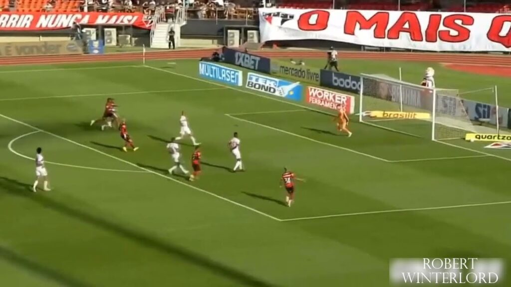 Gol Putológico de Everton Ribeiro  contra o São Paulo após chapéu  14/11/2021 Brasileirão Rodada 31