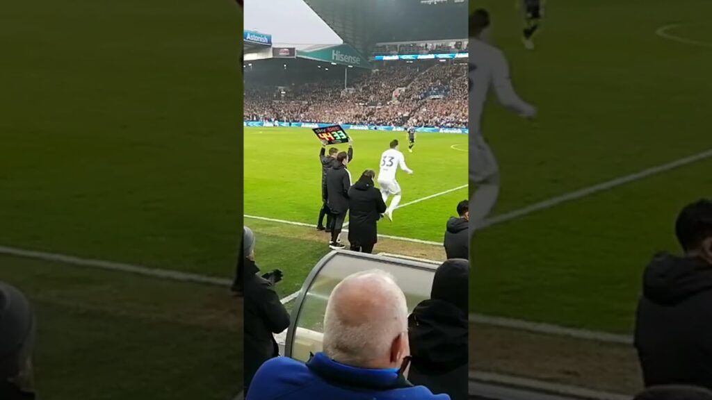 Leeds United Connor Roberts first appearance at Elland Road. #leedsunited #football #lufc