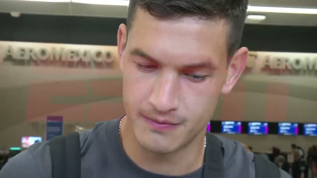 Rayados broll regreso de seleccionados Luis Romo y Jesus Gallardo  / salida de Cesar Montes OK