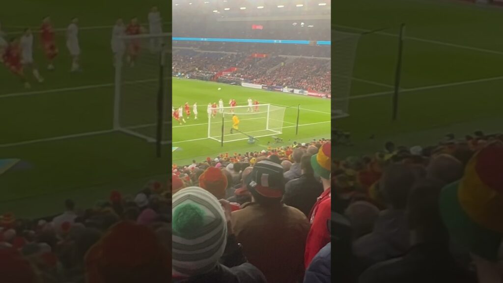Szczęsny saves Kieffer Moore header Wales v Poland #wales #cymru #euroqualifiers