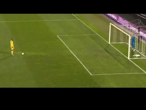 Regardez l’incroyable penalty arrêté par Seny Dieng Sénégal vs Bénin