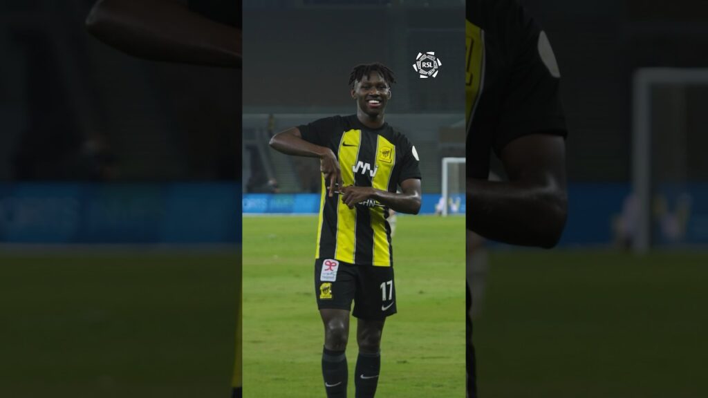 Wonderful skill from Abderrazak Hamdallah 🌪️ What about the finish from Marwan Al Sahafi? #yallaRSL