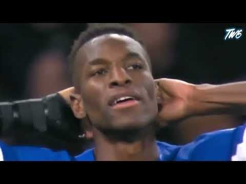 Guys, look at these Nicolas Jackson's terrific misses!!