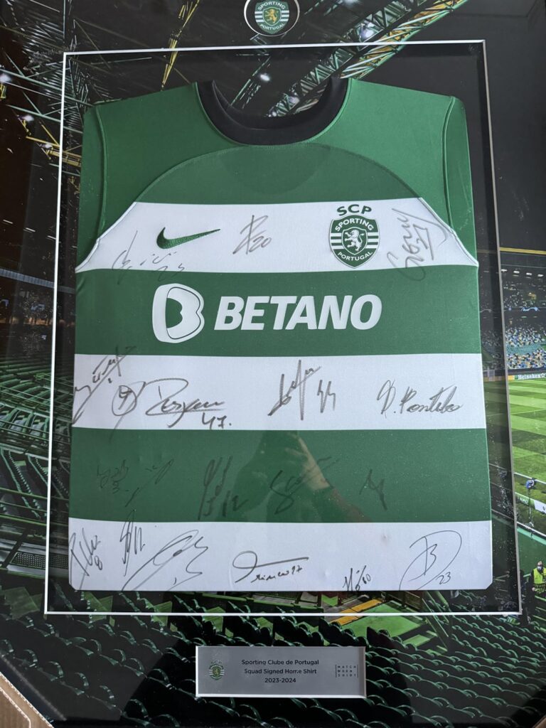 Camisola autografada