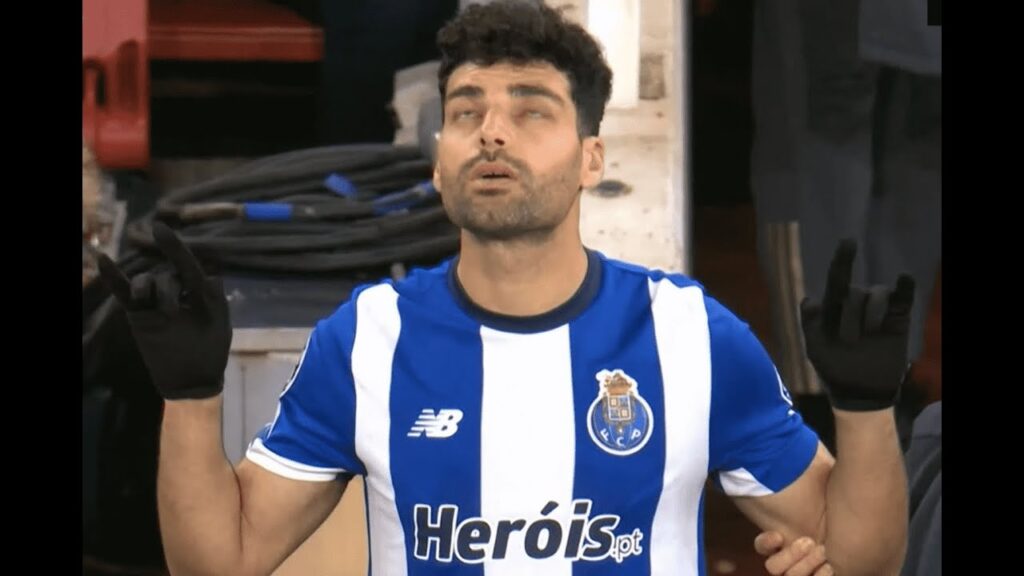 Iranian footballer Mehdi Taremi deviling up in prayer during Arsenal v Porto Champions League game