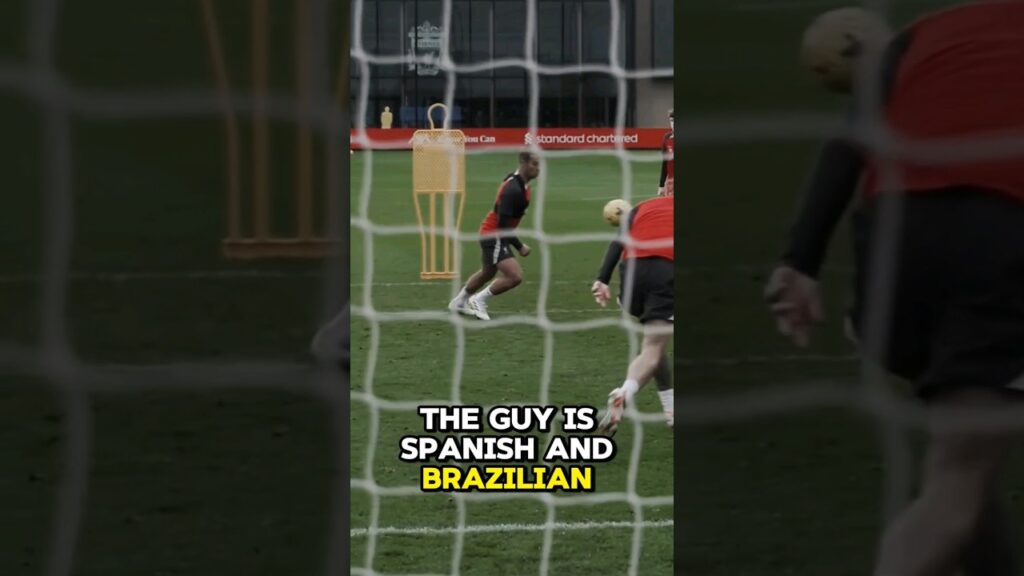 Alphonso Davies lost his mind over Thiago Alcantara's technique #thebeautifulgame