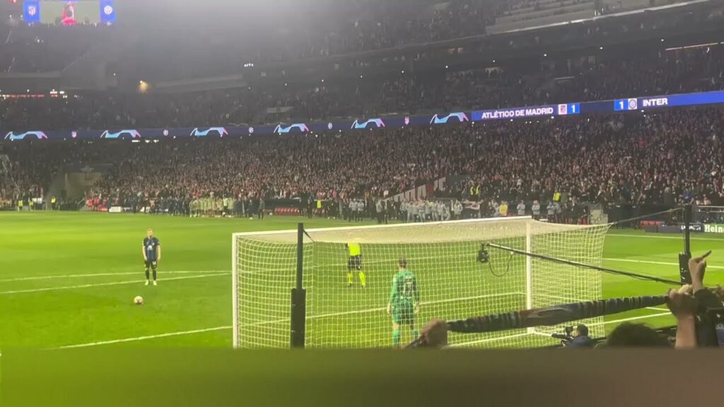 Atletico Madrid vs Inter (Jan Oblak penalty saved against Davy Klaassen) UEFA Champions League 2024