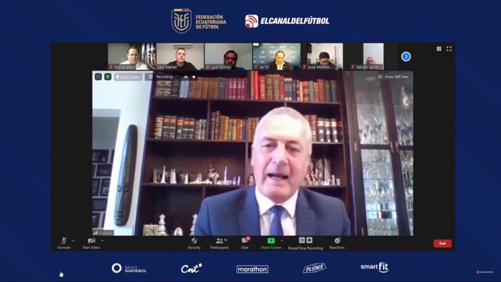 ➡️ Gustavo Alfaro, nuevo DT de la TRI aclara donde vivirá