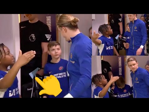 Conor Gallagher Ignores Chelsea Mascot Before Burnley Match Starts