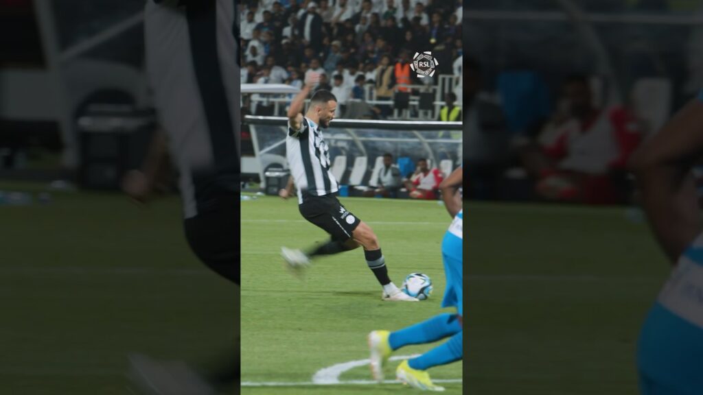 What a free-kick from Al Shabab’s Romain Saiss! 🚀#yallaRSL