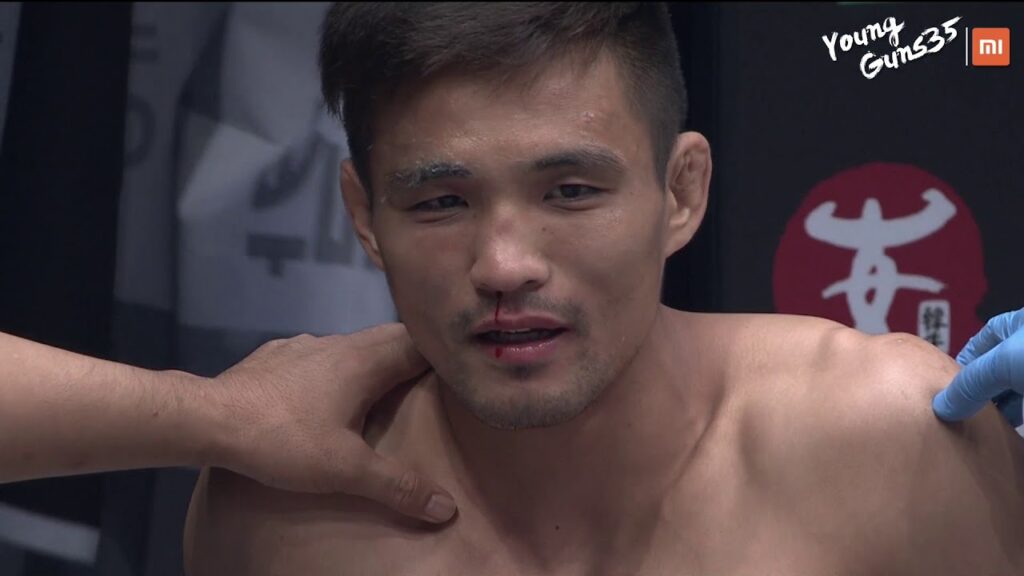 XIAOMI ROAD FC YOUNG GUNS 35 MIN KYEONG-CHUL(민경철) VS SHIN SEUNG-MIN(신승민)