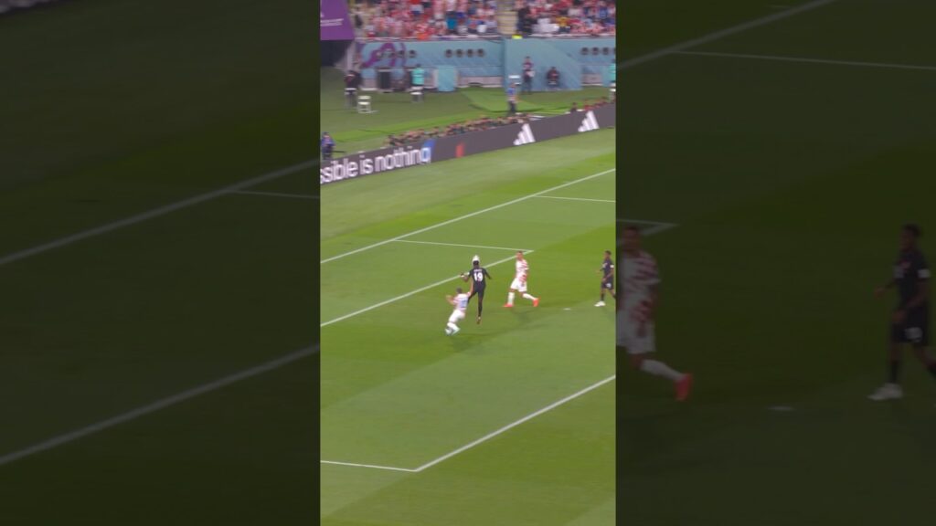 Alphonso Davies scores Canada’s first World Cup goal!