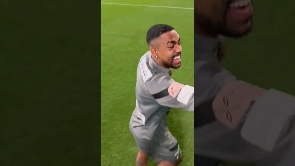 كلمة شين طالعه من قلبه 🤣🤣🤣💙 #مالكوم #خليفة #alhilal #الهلال