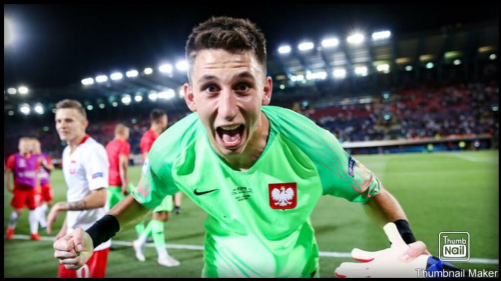 Kamil Grabara - Ciekawostki | MICHALXM