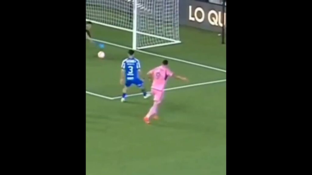 Luis Suárez da patada a Gerardo Arteaga después de una llegada del Inter de Miami