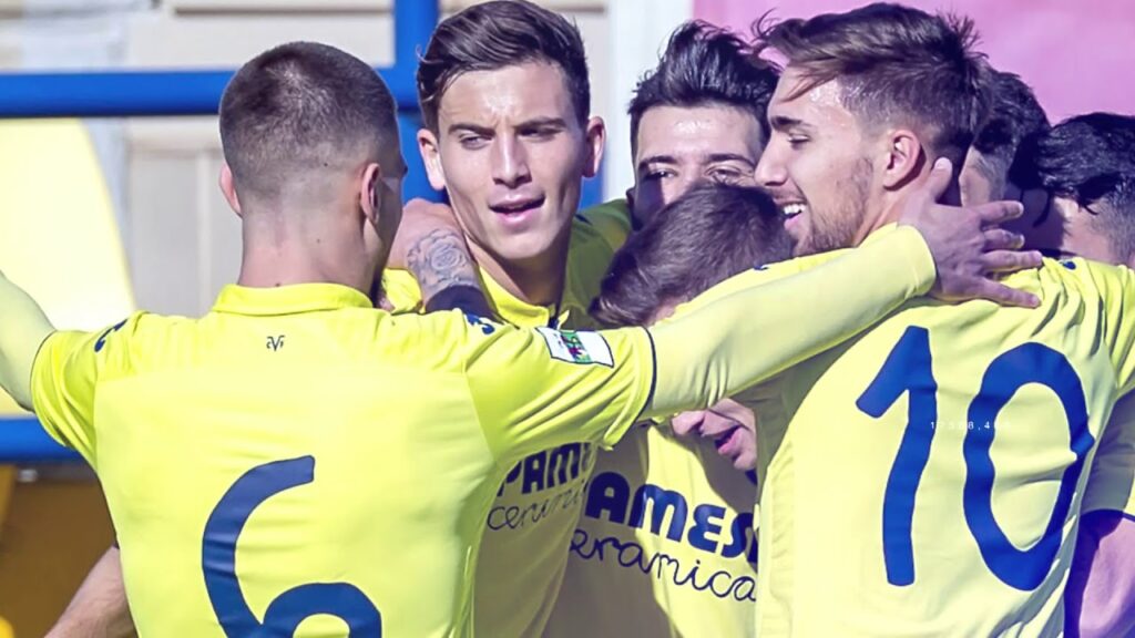Pau Torres renueva con el Villarreal CF hasta 2024