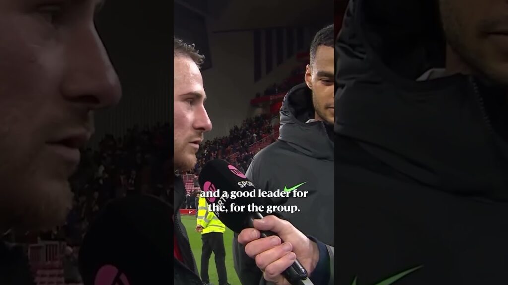 Alexis Mac Allister sharing the love with Cody Gakpo ❤️