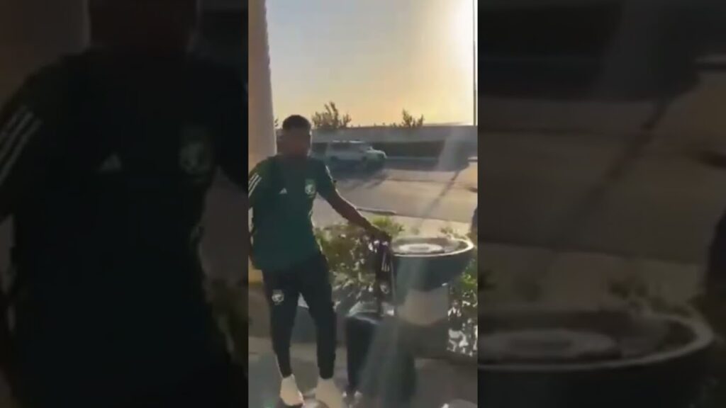 وصول أحمد شراحيلي إلى معسكر المنتخب