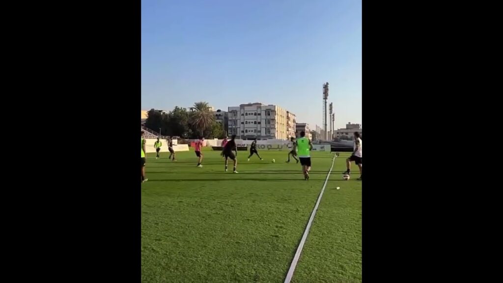 ‏الشاب نايف عسيري يفتك الكرة من المالكي