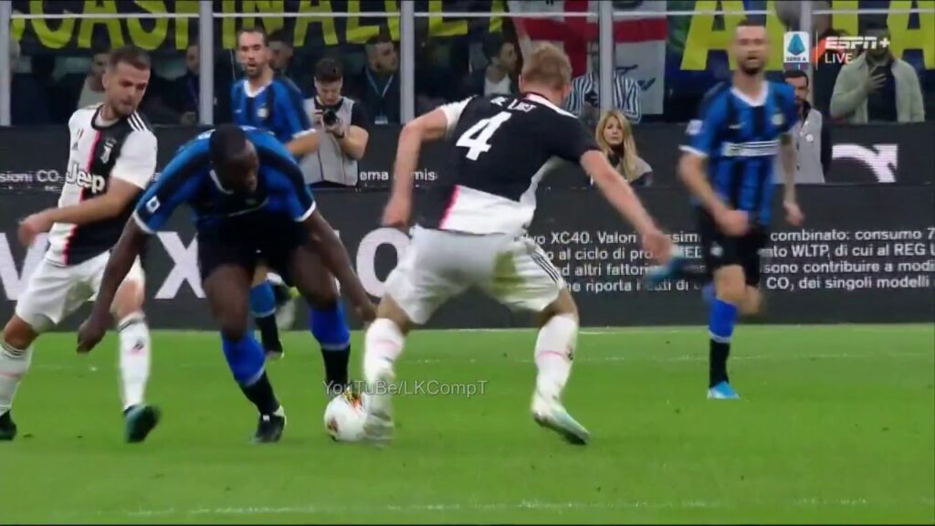 Romelu Lukaku Skills 2019 Nutmegs vs Matthijs de Ligt