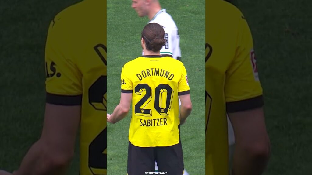 VARwirrung! Elfmeter drin - oder doch nicht? | Sportschau Fußball #shorts