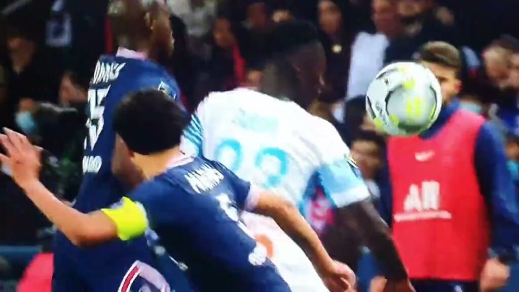 L'attentat non sanctionné de Danilo sur Pape Gueye 🤡🤡🤡