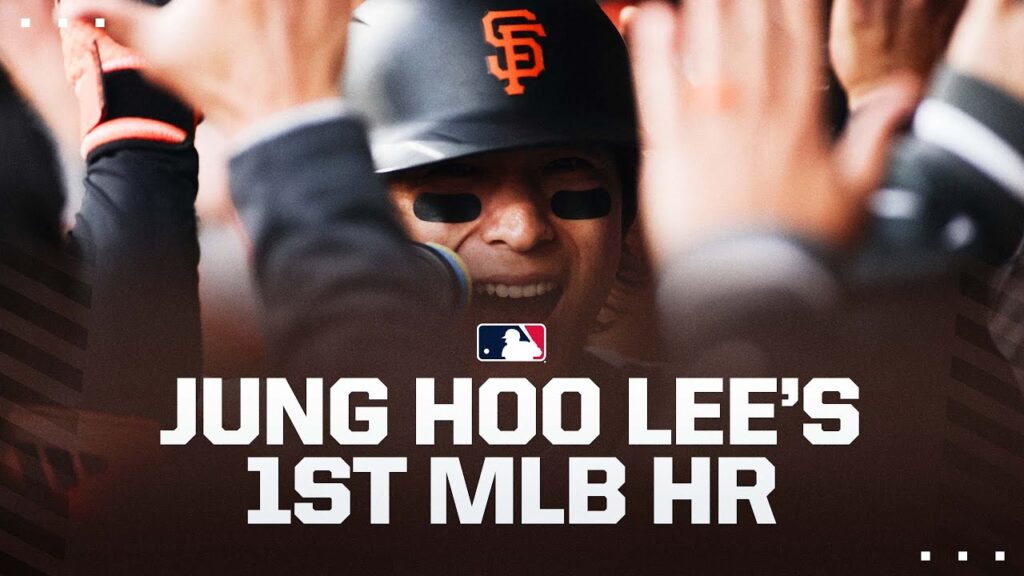 Jung Hoo Lee's dad had the BEST reaction to his first HR 🥰