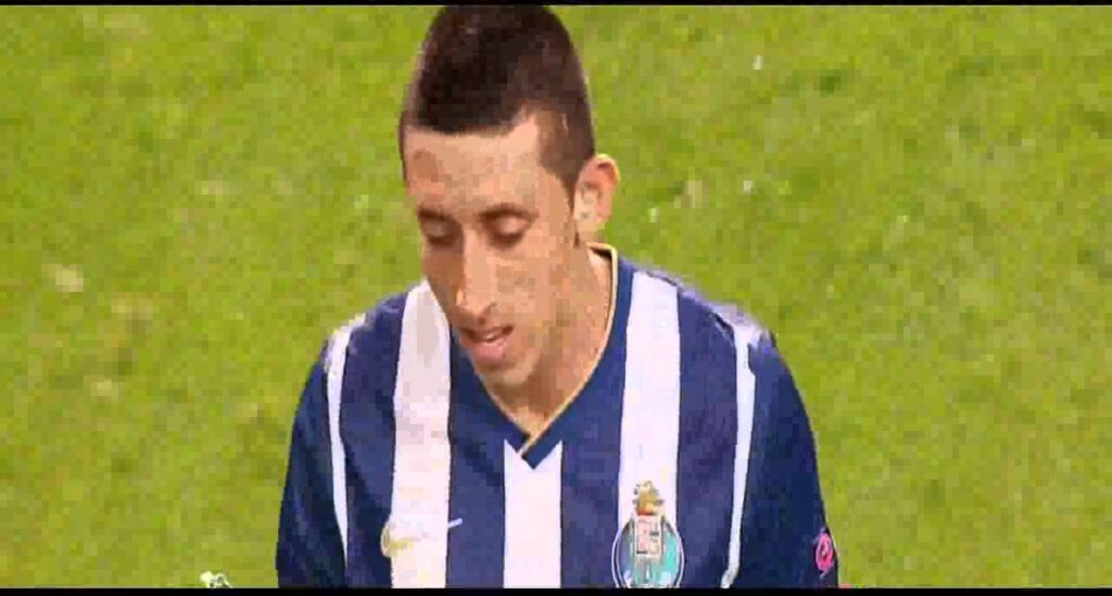 Expulsan a Hector Herrera con el Porto en la Champions al minuto 6, por 2 amarillas en 20 segundos