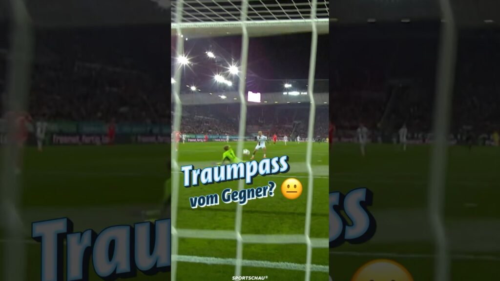 Traumpass vom Gegner? l Sportschau Fußball #shorts