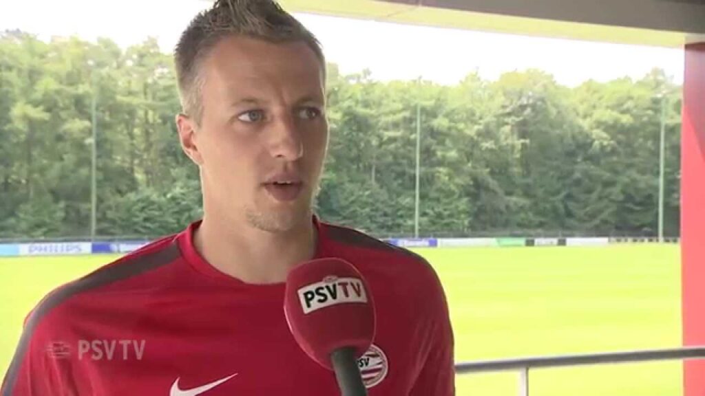 Pasveer nieuw, Wijnaldum verlengd, Bakkali naar Jong PSV