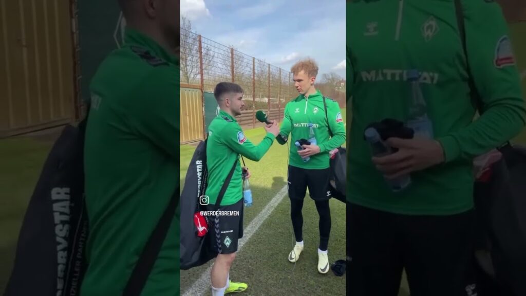 Werder / Spieler fragen Spieler  😂😂😂 #werder #bundesliga #frage