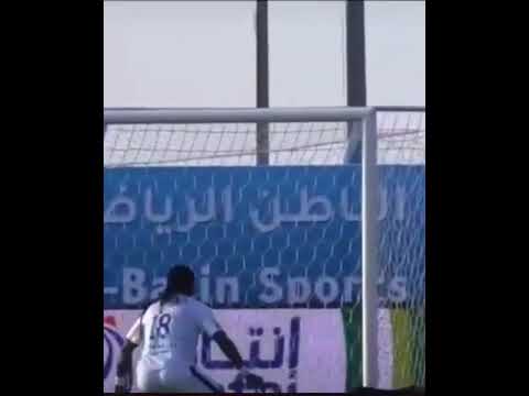 لقطة هدف قوميز الثاني هل هي بيده او لا ؟ 🤔