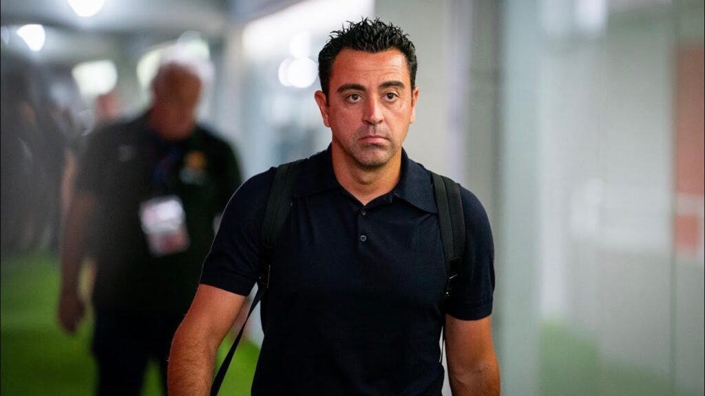 Xavi Hernandez With Joao Cancelo