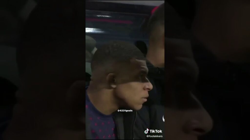 Eric choupo moting miss tiktok meme