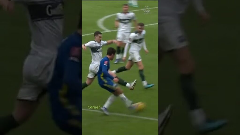 César Azpilicueta’s backheel finish🤤 #shorts #short