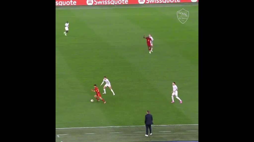 CONTROLE COMO QUIERA, PAULO 🤯🔥   #futbol #football #Dybala #Roma #DeRossi #Control  #debate #messi