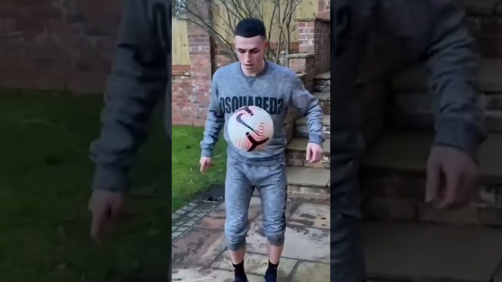 Phil Foden showing us his favorite skill to practice 😳⭐️ (via philfoden/IG) #shorts