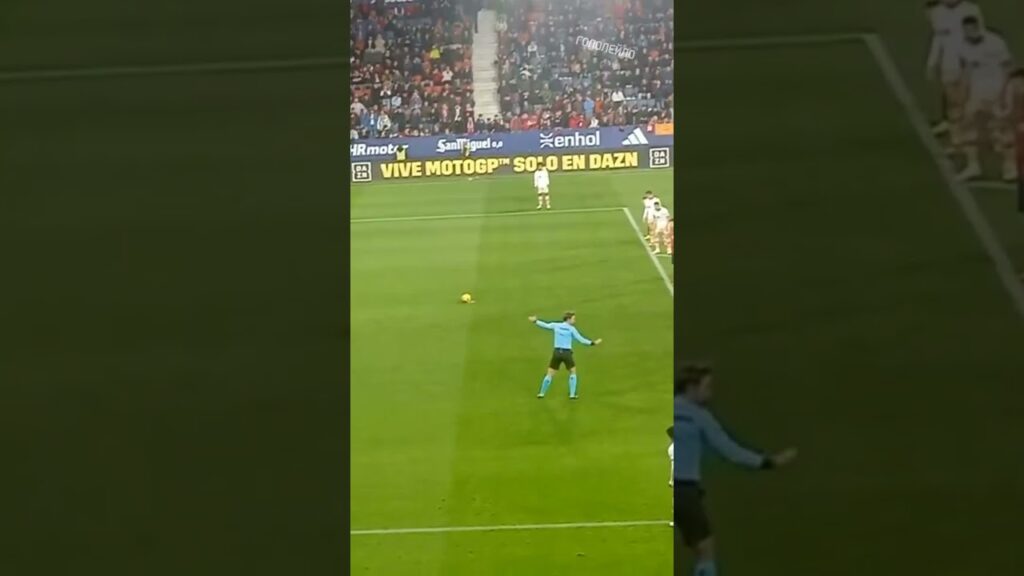 Самый странный пенальти года, или в истории футбола Осасуна Валенсия Анте Будимир#футбол #football