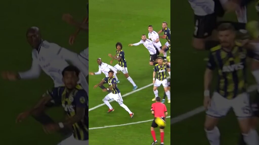 🐙 Atiba Hutchinson, Kadıköy'de Sahnede! #shorts #beşiktaş #fenerbahçe