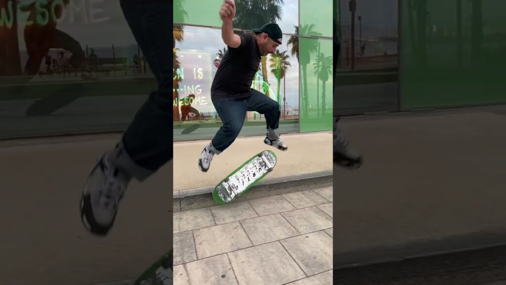 Sebas Kickflip Bs 50/50