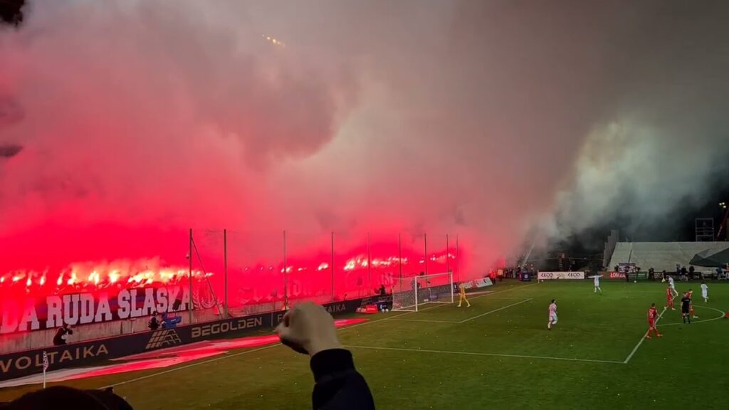Górnik Zabrze vs Widzew: Szymon Włodarczyk scores in a hilarious atmosphere