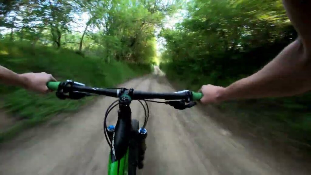 Sprint pored reke uz zalazak sunca | MTB Paraćin Sprint pored reke uz zalazak sunca | MTB Paraćin