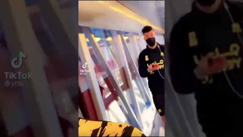 لاعبين الاتحاد السعودي يتكلمون بالهجه اليمنيه😂💛