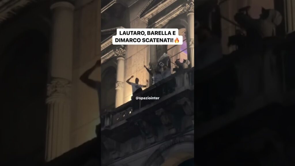 😍 LAUTARO Martinez, DIMARCO e BARELLA scatenati in Piazza DUOMO con i tifosi dell’INTER | #shorts