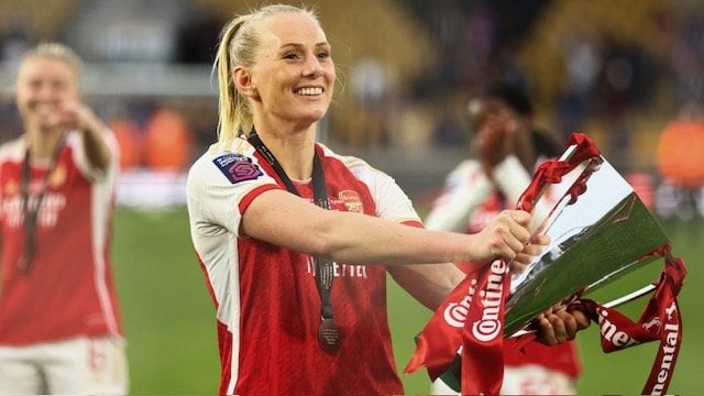 DisCONTInued: How Arsenal overcame Chelsea in Conti Cup Final
