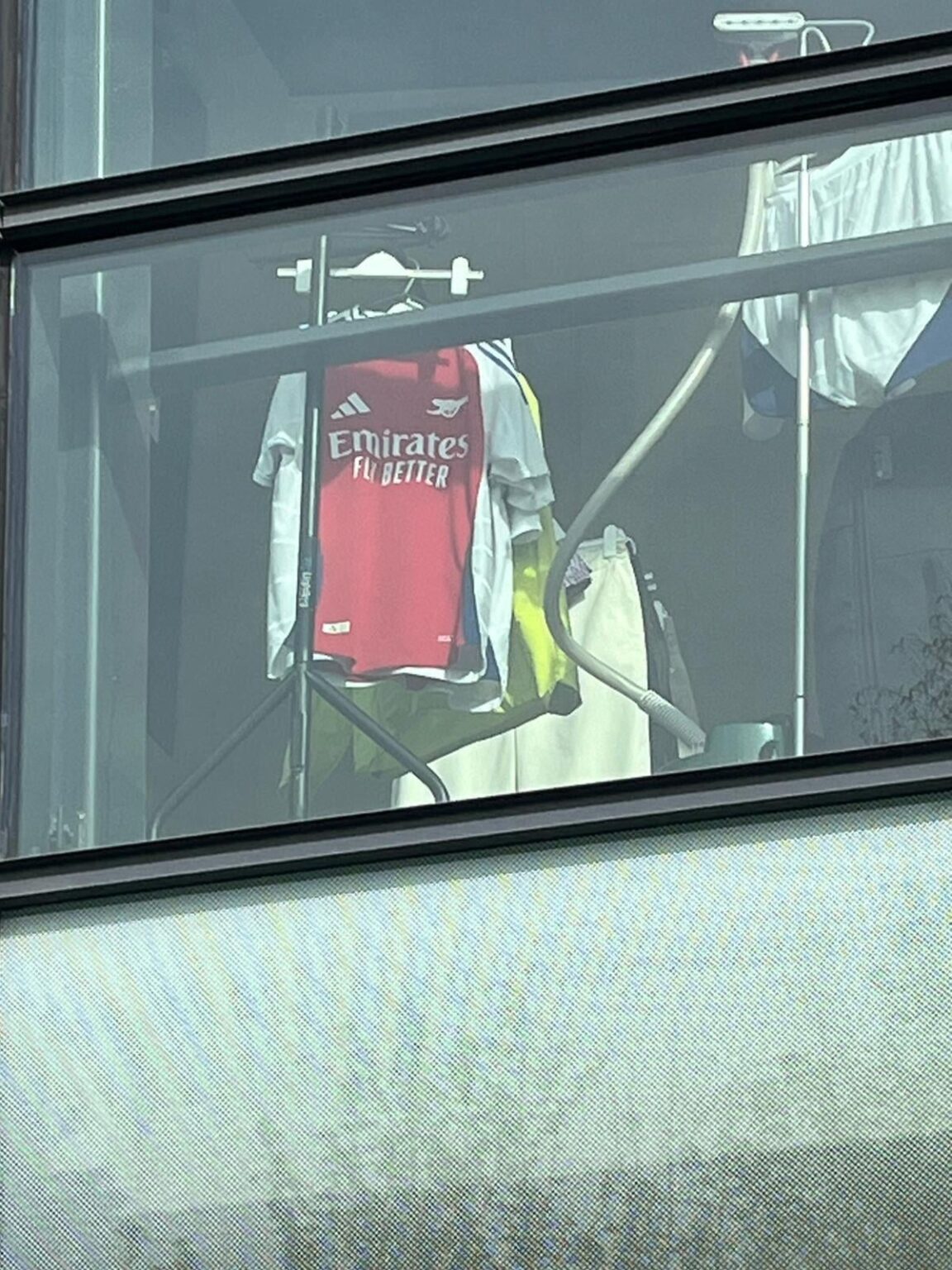 The rumoured 24/25 home kit leaked on X