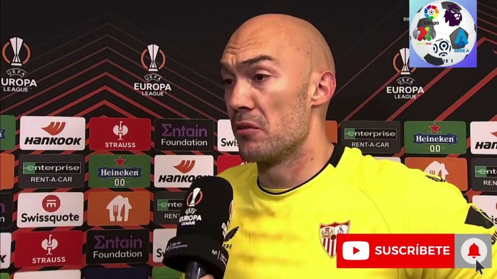 El portero Marko Dmitrovic explica lo sucedido con un espontáneo durante el partido ante el PSV